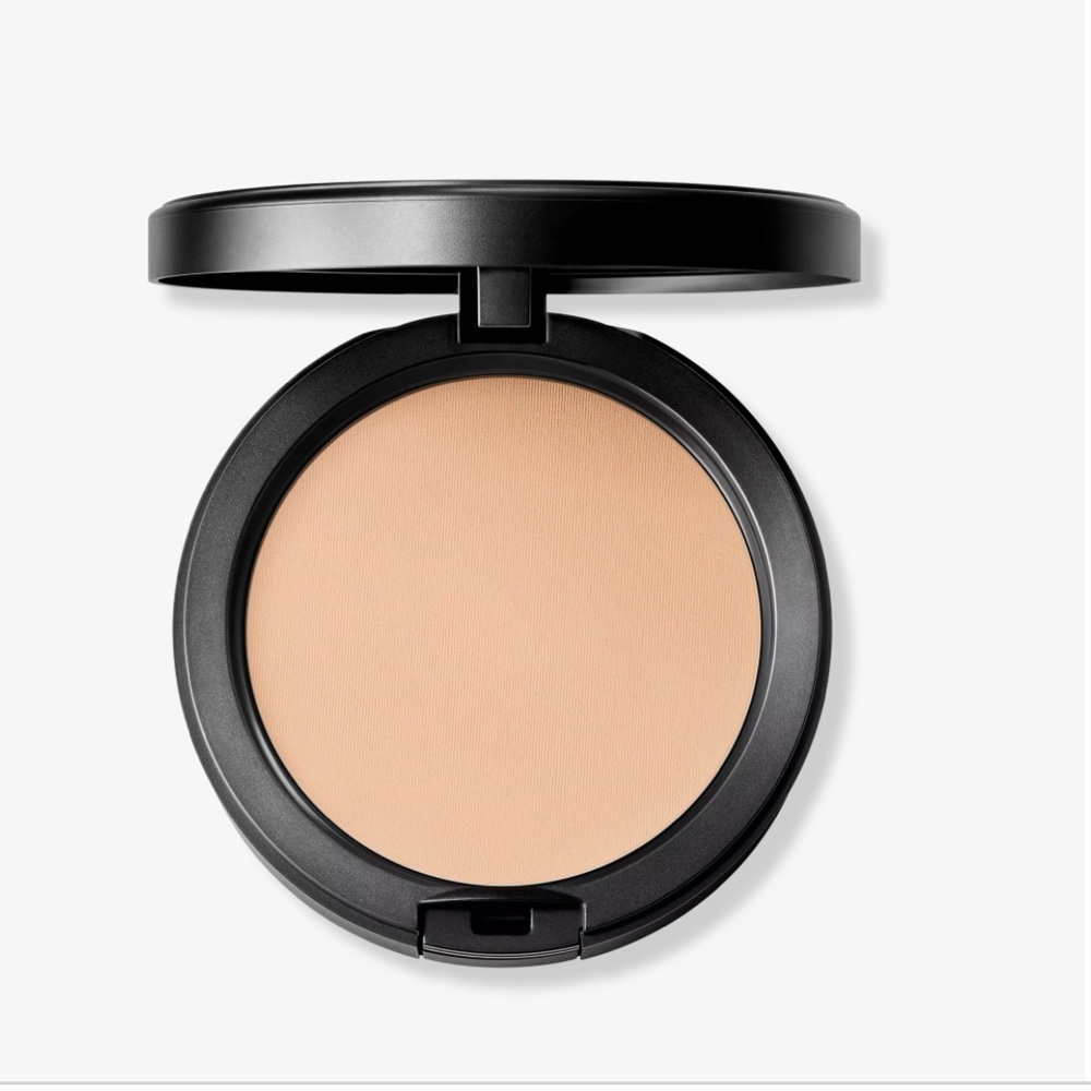MAC Studio Fix Powder Plus Foundation N 5 NEW